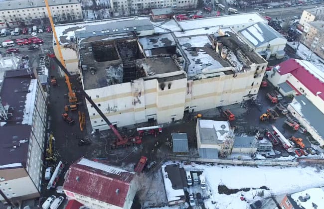 Fire at the Zimnyaya Vishnya (Winter Cherry) mall in Kemerovo